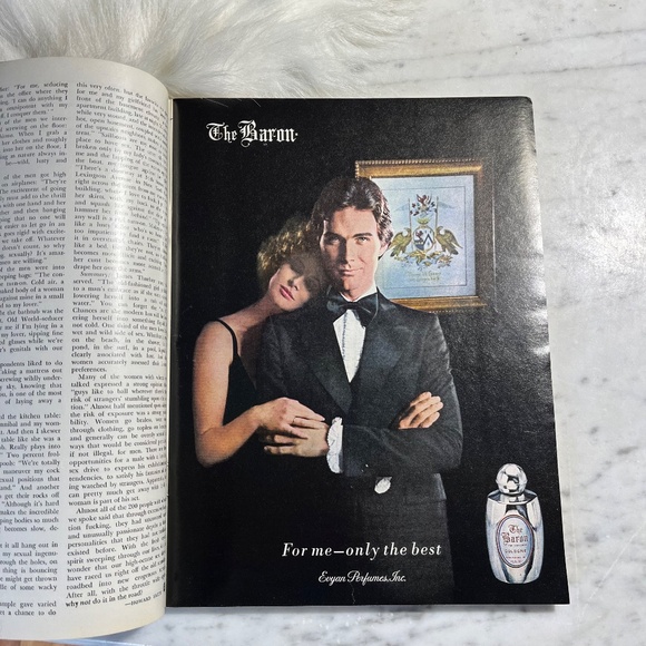 Vintage 70s Playboy Magazine November 1977 - Picture 4 of 4